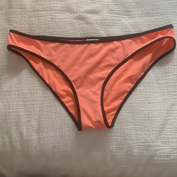 H&M bikini super cute peach and black with zipper up front of top - Picture 4 of 5